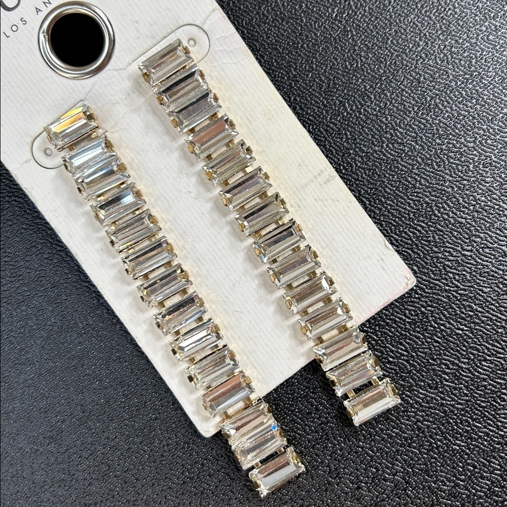 GUESS Gold and Clear Glass Baguette Earrings - Picture 4 of 4